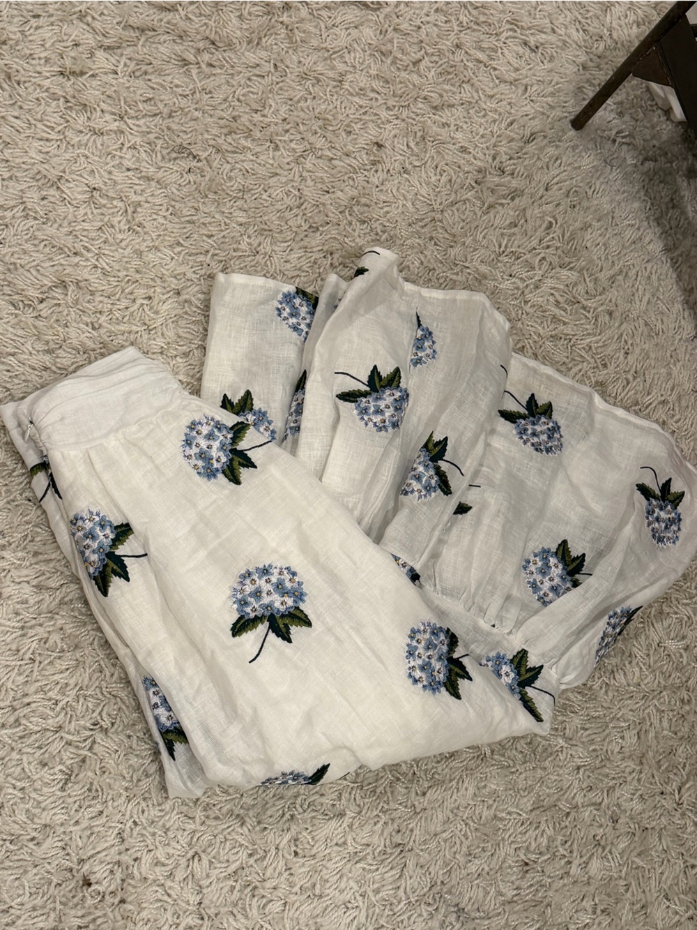 Kiel James Patrick Hydrangea Embroidered Linen Skirt in White - Picture 8 of 9